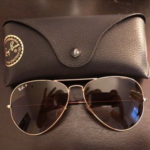 Large Gold Polarized Ray-Ban Aviator Sunglasses